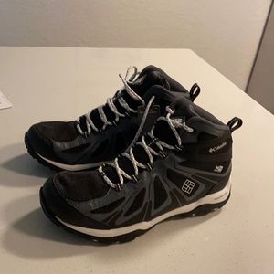 Brand NEW Columbia hiking boots